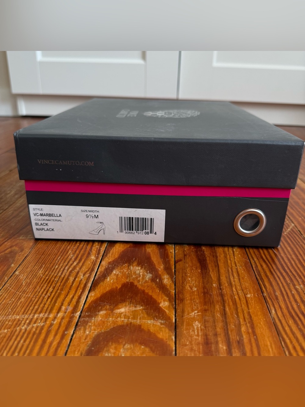 Vince Camuto Black Shoe Box with Pink Interior Trim - Picture 6 of 6